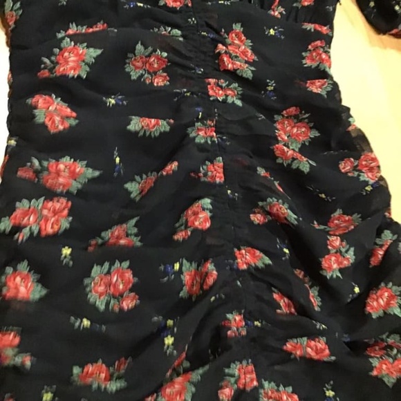 Zara Red Rose Floral Print Draped Ruched Ruffle Mini Cocktail Dress  Size Small - Picture 3 of 3